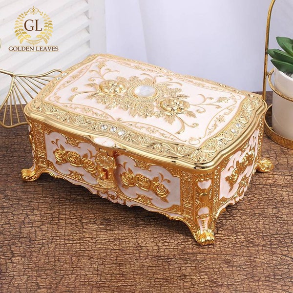 Flower Design Jewelry Box with Mirror