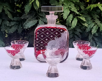 Conjunto de bebidas Art Déco Karl Palda, decantador vermelho rubi lapidado.