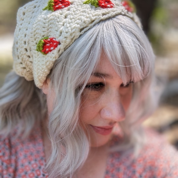 Strawberry Kerchief Crochet Pattern