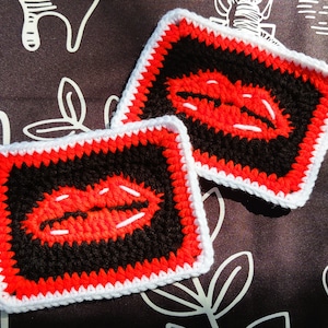 Hot Lips Granny Rectangle