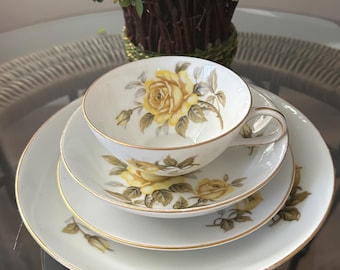 Harmony House Fine China Yellow Rose HH Sunshine Yellow 4 Pc Place