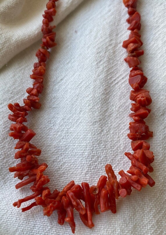 Coral Nuget 16 1/2" Vintage Necklace.