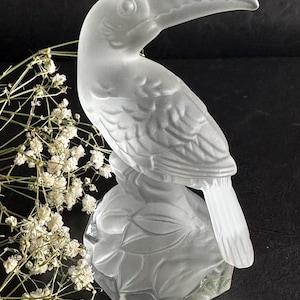 Vintage Goebel Toucan Figurine | 24% Lead Crystal Crystale Collection | 1980s Glass Bird Sculpture image 2