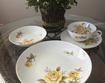 Harmony House Fine China Yellow Rose HH Sunshine Yellow 4 Pc Place