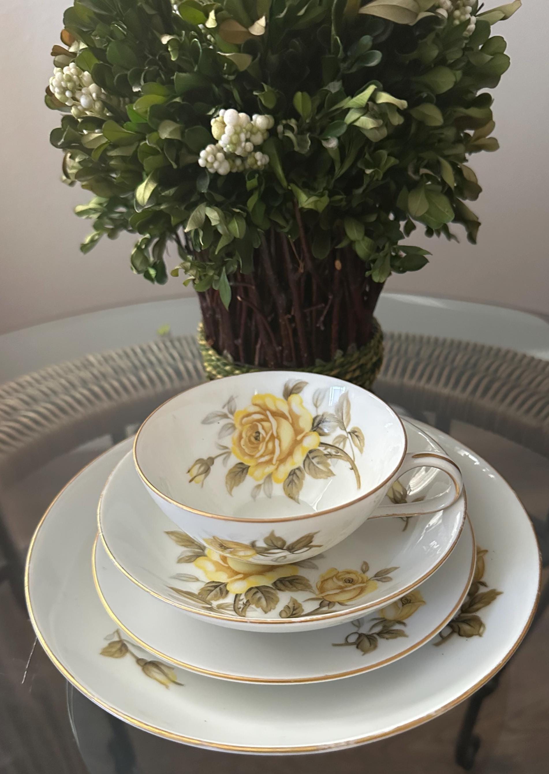 Harmony House Fine China Yellow Rose HH Sunshine Yellow 4 Pc Place
