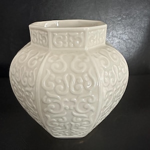 Vintage LENOX Octagon Open 6&quot; Jar-Vase Raised Swirl Motif w/24K Trim USA 1980&#39;s