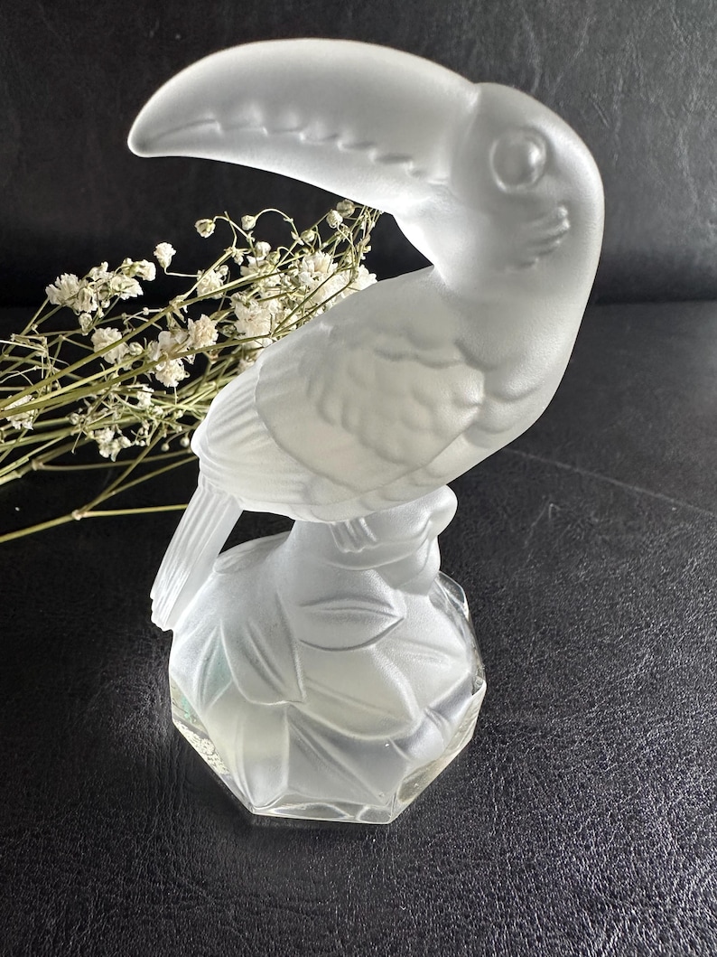 Vintage Goebel Toucan Figurine | 24% Lead Crystal Crystale Collection | 1980s Glass Bird Sculpture image 1