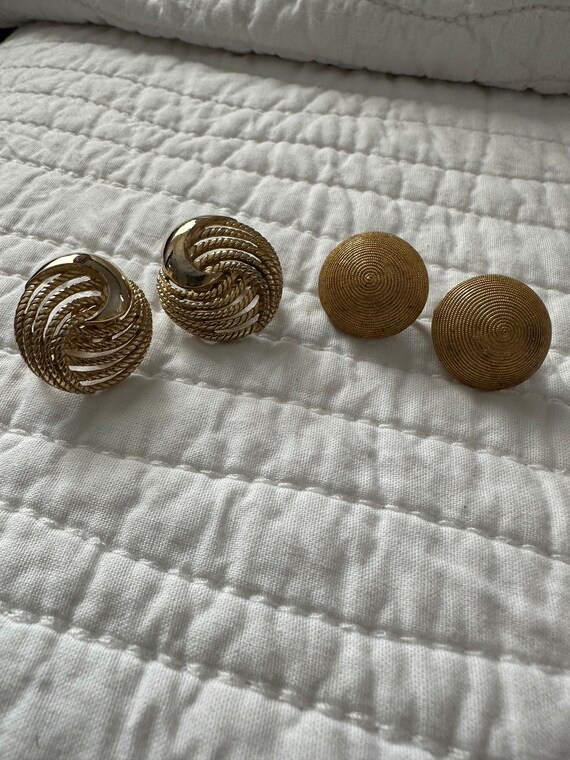 Vintage TRIFARI Clip Earring Set of 2 Pairs