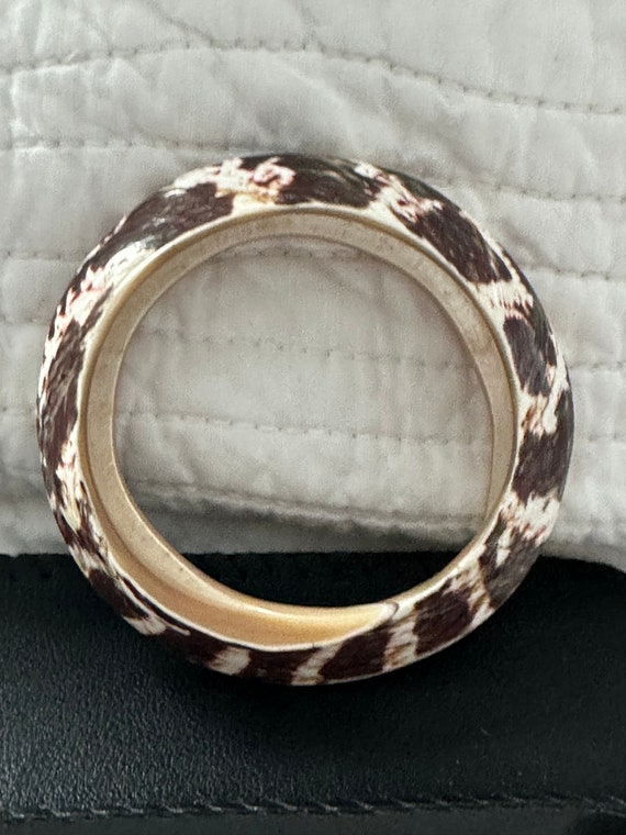 Abstract Snake Like Shell Bangle. - image 3