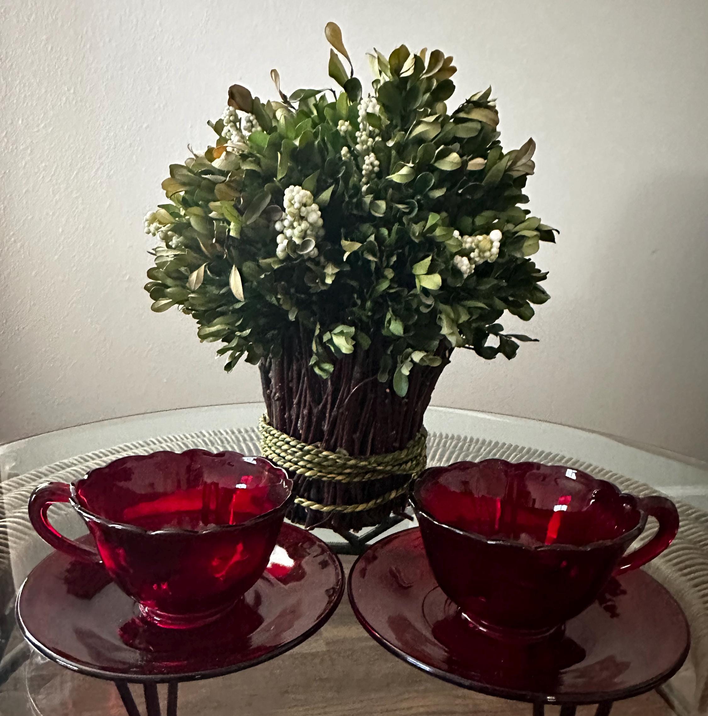 Viking Glass Newport Tea Cup and Saucer Set, Ruby Red Scalloped