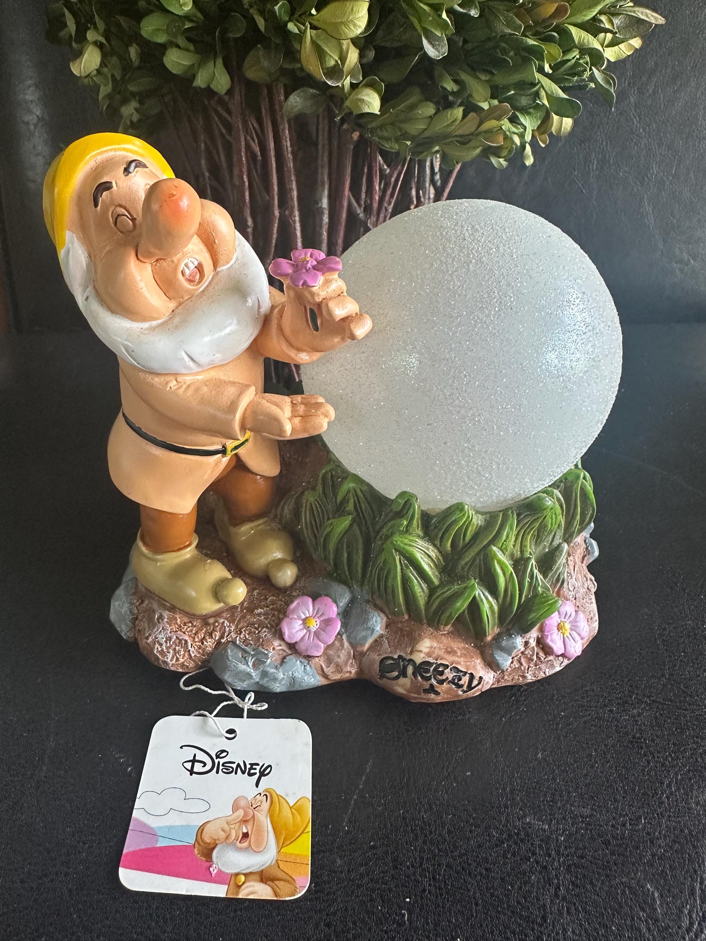 Vintage Disney Snow White Seven Dwarfs Solar Light Figures Sneezy