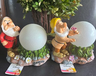 Vintage Disney Snow White Seven Dwarfs Solar Light Figures Sneezy