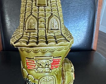 Ceramic Cookie Jar Kitschy Chartreuse Green Royal Sealy Japan 