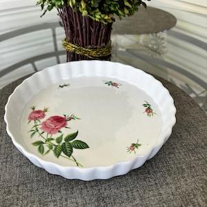 Christineholm 9 1/2&quot; Porcelain Rose Pattern Quiche/Pie Baking Dish