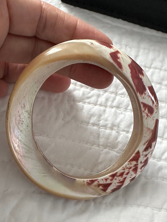 Abstract Snake Like Shell Bangle. - image 6