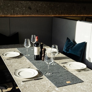 Tischläufer Filz aus weichem Recycling rPET Filz verschiedene Größen, Tischläufer Grau handgefertigt Tischband abwaschbar, Tischset Grau Bild 2