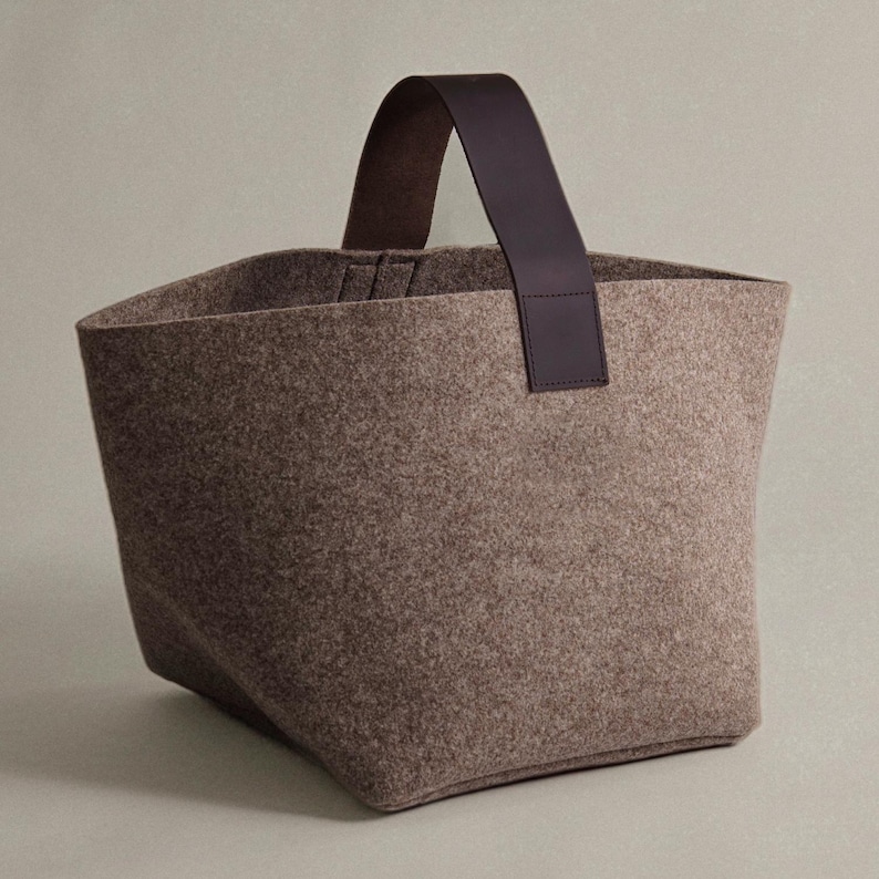 Designer Felt Firewood Basket [40L] - Wool Felt Firewood Basket with Genuine Leather Handle - Log Basket Firewood Holder Log Carrier Beige