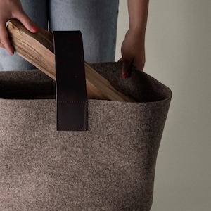 Designer Felt Firewood Basket [40L] - Wool Felt Firewood Basket with Genuine Leather Handle - Log Basket Firewood Holder Log Carrier image 8