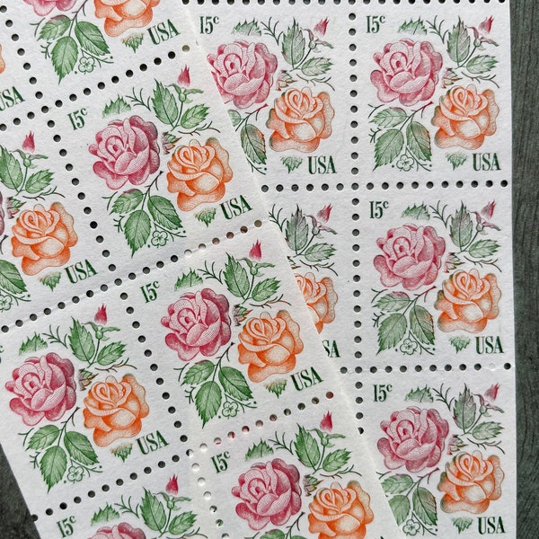 10 Medallion Roses 15 Cent Vintage Postage Stamps. Red and Orange Roses. Flower Stamps. Wedding Postage. Unused MNH Stamps.