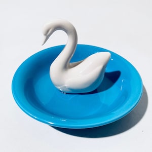 Small Porcelain Swan Jewelery Bowl Ornament / Vintage Decor 1960s