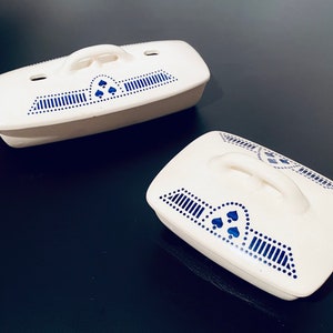 Cream Ceramic Soap And Comb Toothbrush Bowl Washing Set / Vintage Decor 1920s