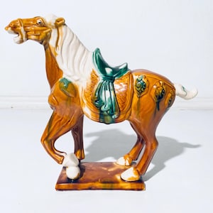 Chinese Tang Sangcai Ceramic Horse Decoration Sculpture / Vintage Home Decor