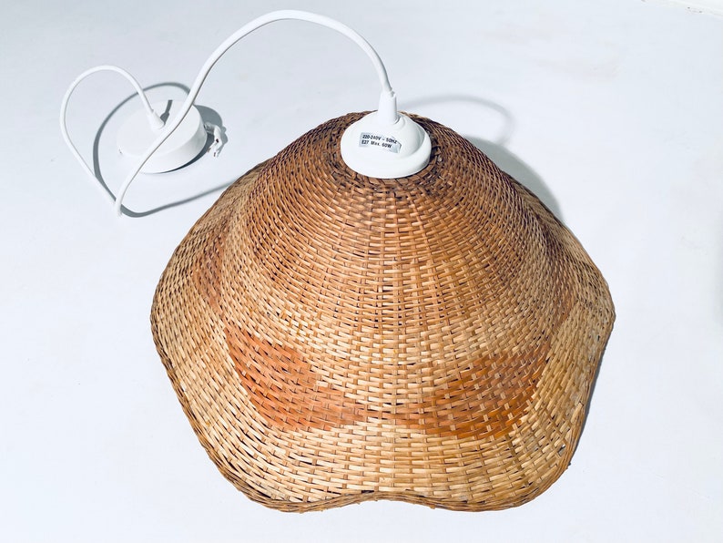 Hänglampa i rotting från mitten av århundradet / Boho vintage-inredning i 70-talsstil bild 10
