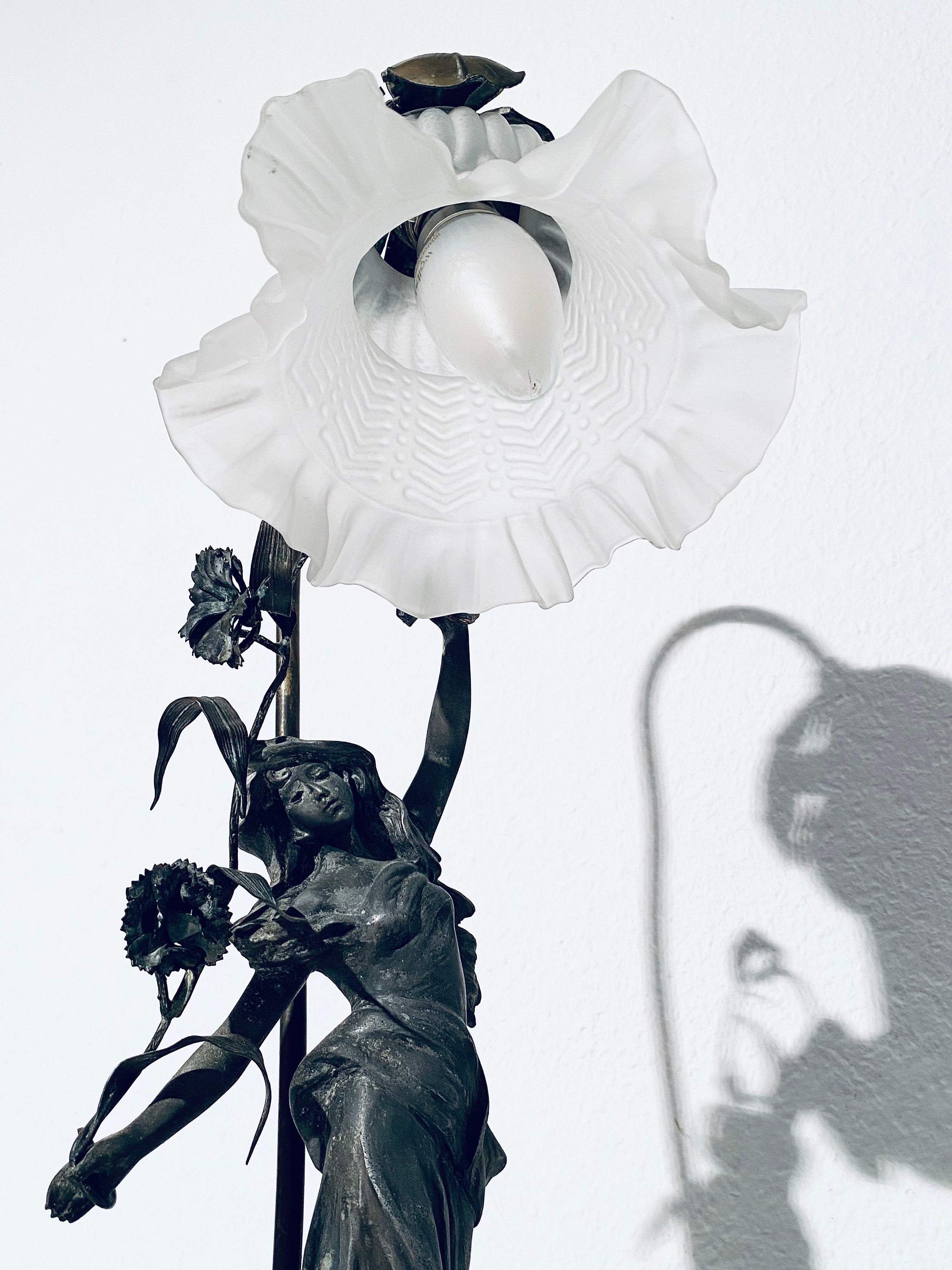 Lampe Art Nouveau Vintage Verte - 2 Ampoules E14, Abat-jour Fleur Blanc - Fer