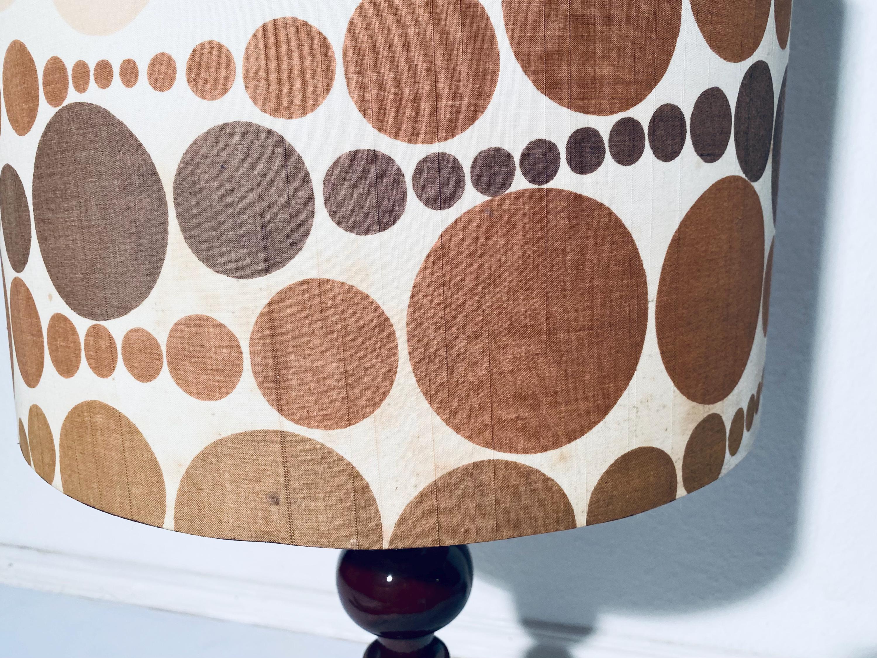 ミッドセンチュリーXLブラウンセラミックフロアランプ（スペースエイジ