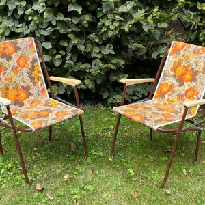 Chaises Pliantes De Camping, Rétro Vintage, Fleurs Oranges, Marron
