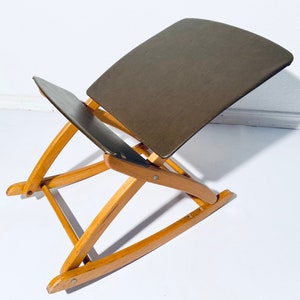 Mid-Century Swinging Foot Stool / Vintage Decor 50s 60s
