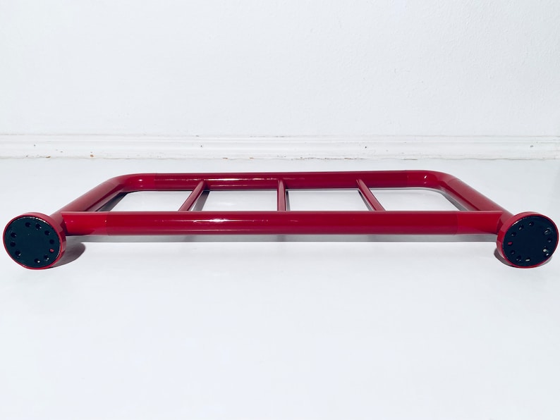 Hewi Wall Clothes Rack Rack Shelf Red Plastic / 1980s Vintage Interior