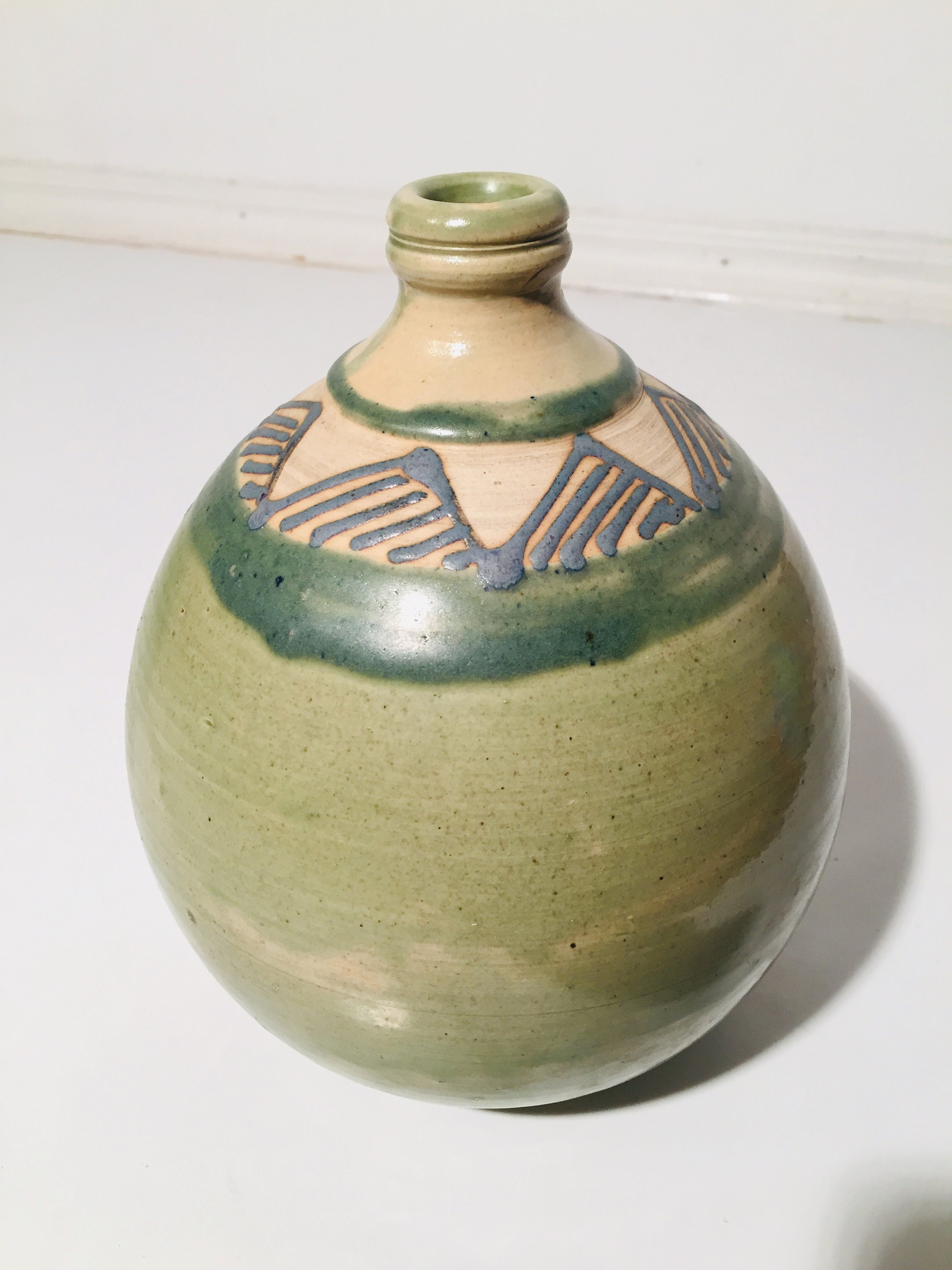 Large Green Ceramic Vase With Artist Signature/ Vintage Decor Etsy.de
