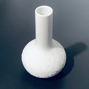 Vintage Thomas Germany Daisy White Porcelain Gourd Vase / Hertha Bengtson / 1970s Op Art Decor