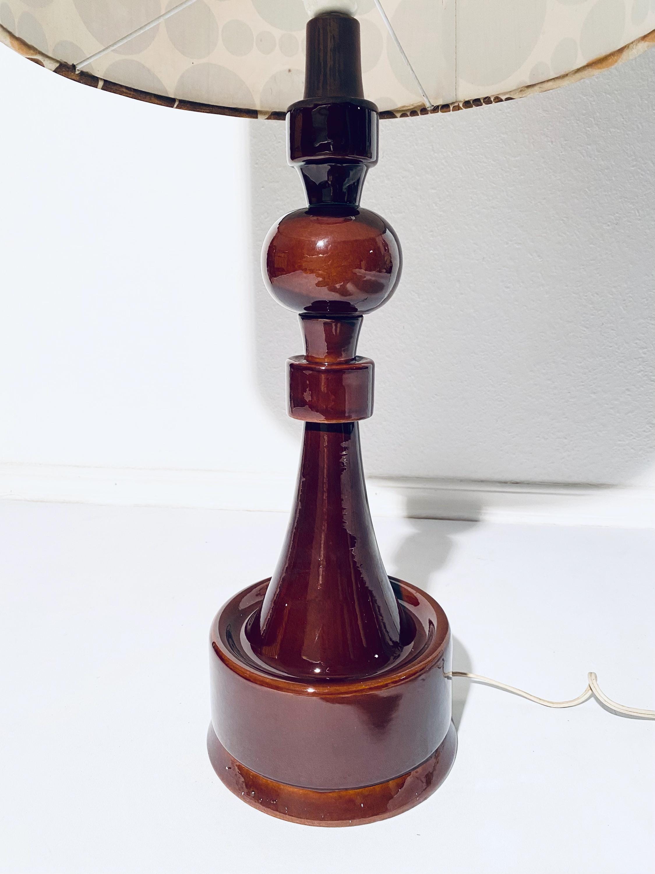 ミッドセンチュリーXLブラウンセラミックフロアランプ（スペースエイジ