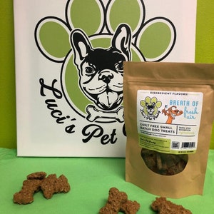 Breath Of Fresh Air Parsley and Spearmint Biscuits Homemade Dog & Puppy Treats! Gift Box with 4 - 6 oz. Treat Bags