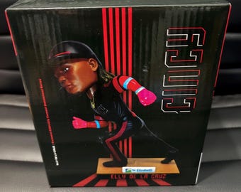 Figura cabezona de Elly De La Cruz de los Rojos de Cincinnati 2024