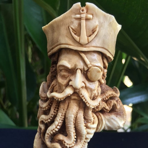 Pirate shops Pirates of the Caribbean Antler Handle Carving Bone Carved Knife Handle Moose Carving