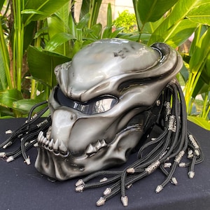 Alien Predator Motorcycle Full Face Laser Light Customized Helmet with Dreadlocks