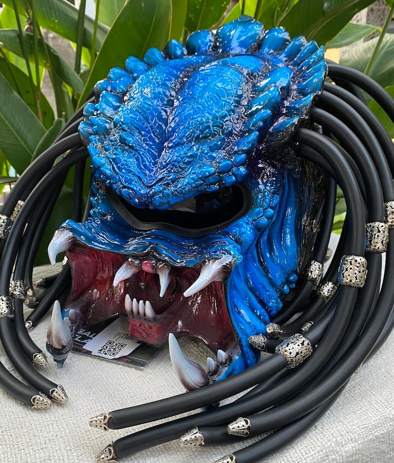 Alien Predator Motorcycle Helmet: Custom Airbrush Alien Skull, DOT ...