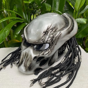 Alien Predator Motorcycle Full Face Laser Light Customized Helmet with Dreadlocks S1