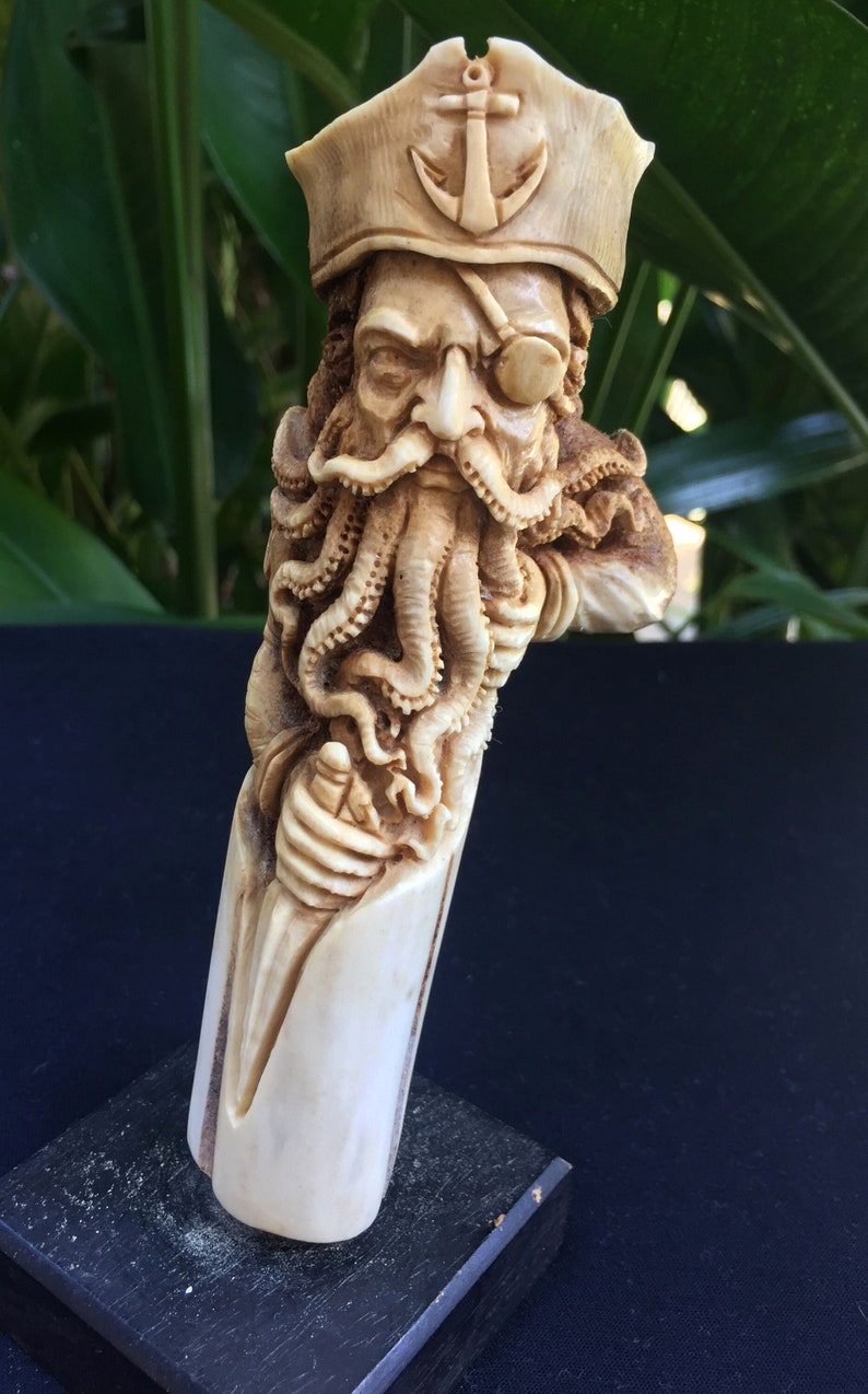 Pirate shops Pirates of the Caribbean Antler Handle Carving Bone Carved Knife Handle Moose Carving