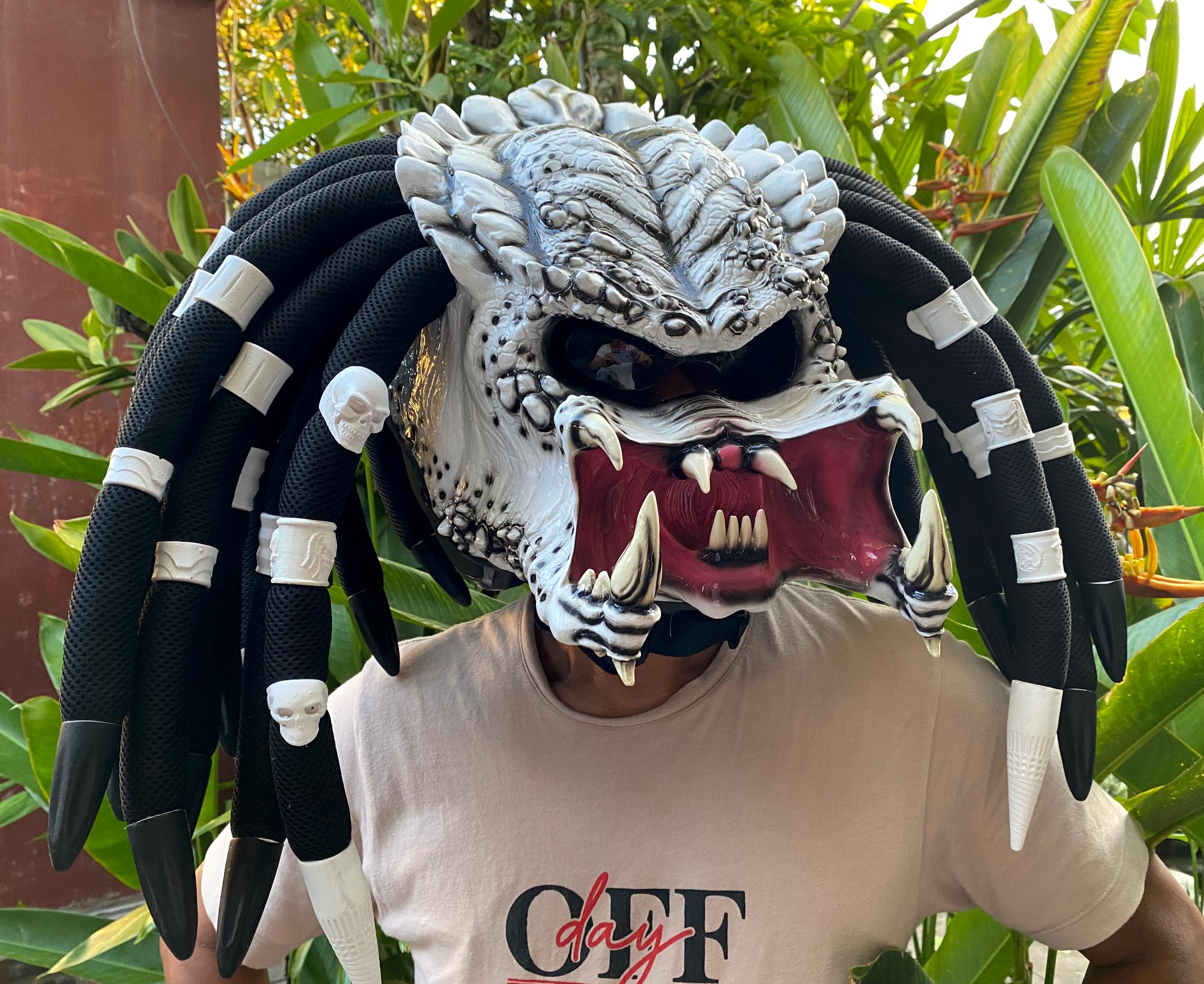 3D Predator Motorcycle Helmet: Custom Alien Skull Dreadlocks - Etsy 3D Predator Motorcycle Helmet: Custom Alien Skull Dreadlocks - Etsy