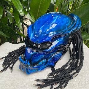 Blue Alien Predator Motorcycle Full Face Laser Light Customized Helmet with Dreadlocks S1