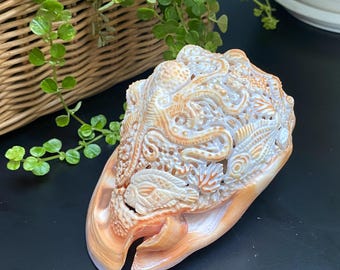 彫刻された真珠貝：スタンド付き鯉のアート - Etsy 日本