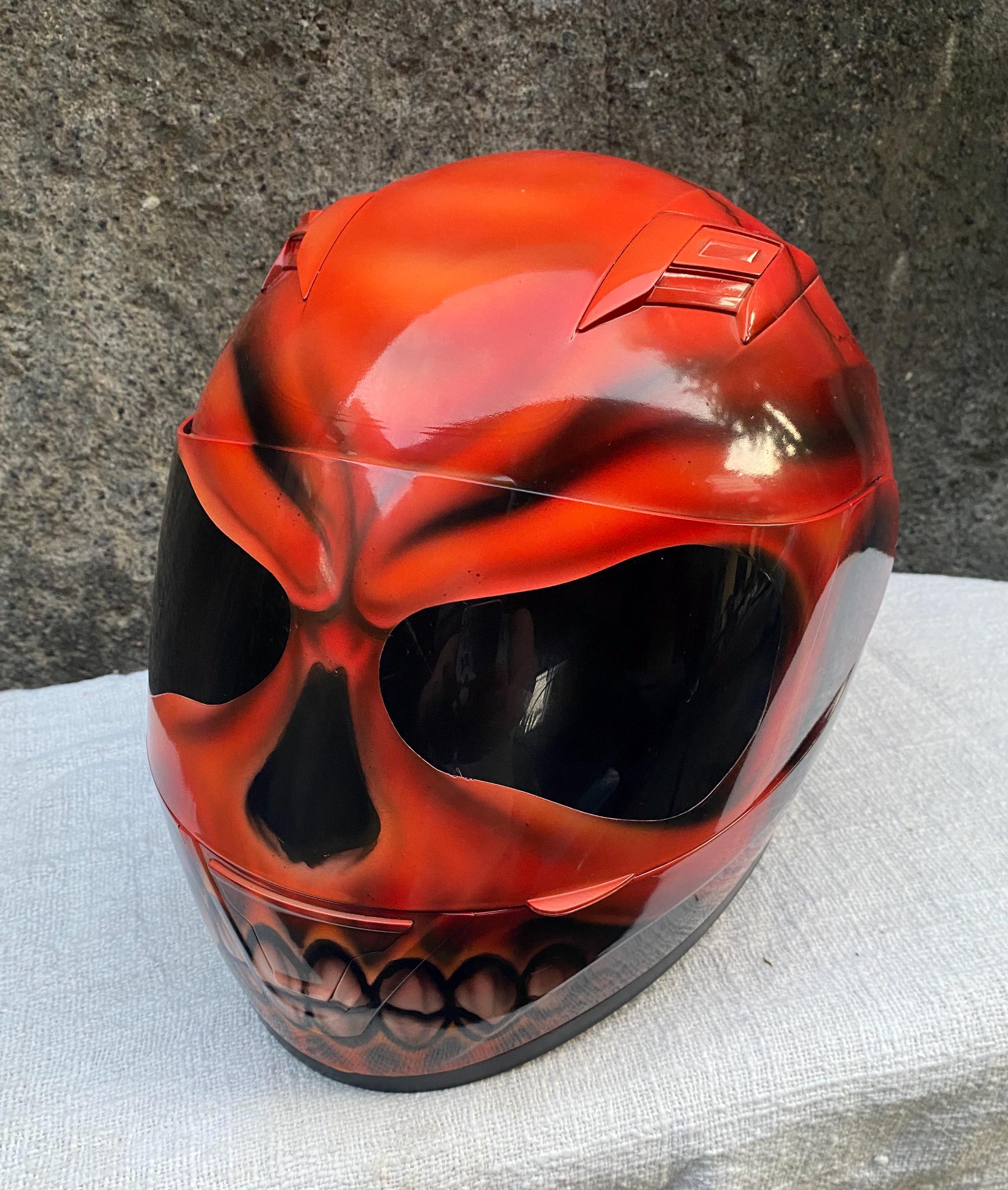 schuberth c2 flip-up motorcycle helmet tbt: SCHUBERTH was very much in the lead with this concept from 1998! The  'Concept' was the first flip-up helmet with integrated sun visor. Combining  the amenities of both a closed and