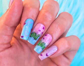 Turtley In Love, Valentine's Day Nails, Turtle Nail Art, Press On Nails, Fake nails, Love Nails, Square Medium, Custom press on Nails, Cute