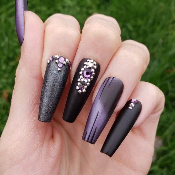 Instagram Top Look Set-May Gorgeous Aurora Cat Eye Nail Art Set Purple Nails Basic