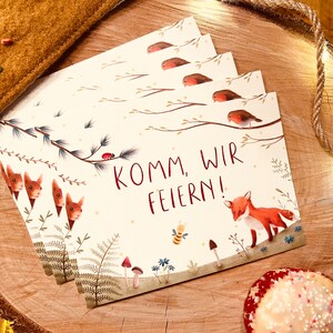 Komm, wir feiern! | 5 Einladungskarten für euren Kindergeburtstag, liebevoll illustriert mit Waldtieren und Textvordruck.