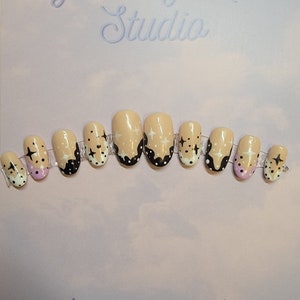 Black & White with Stars | Full Nail Kit | High Quality Fake Nails | Stick On Nails | False Nails | Custom Handmade Nails | Press-on Nails